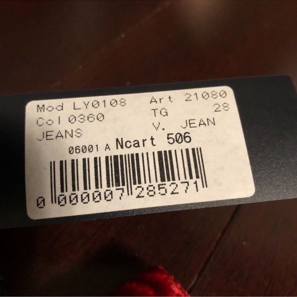 Valentino Red Crushed Velvet Jeans with Branded Button Vintage - Picture 9 of 9